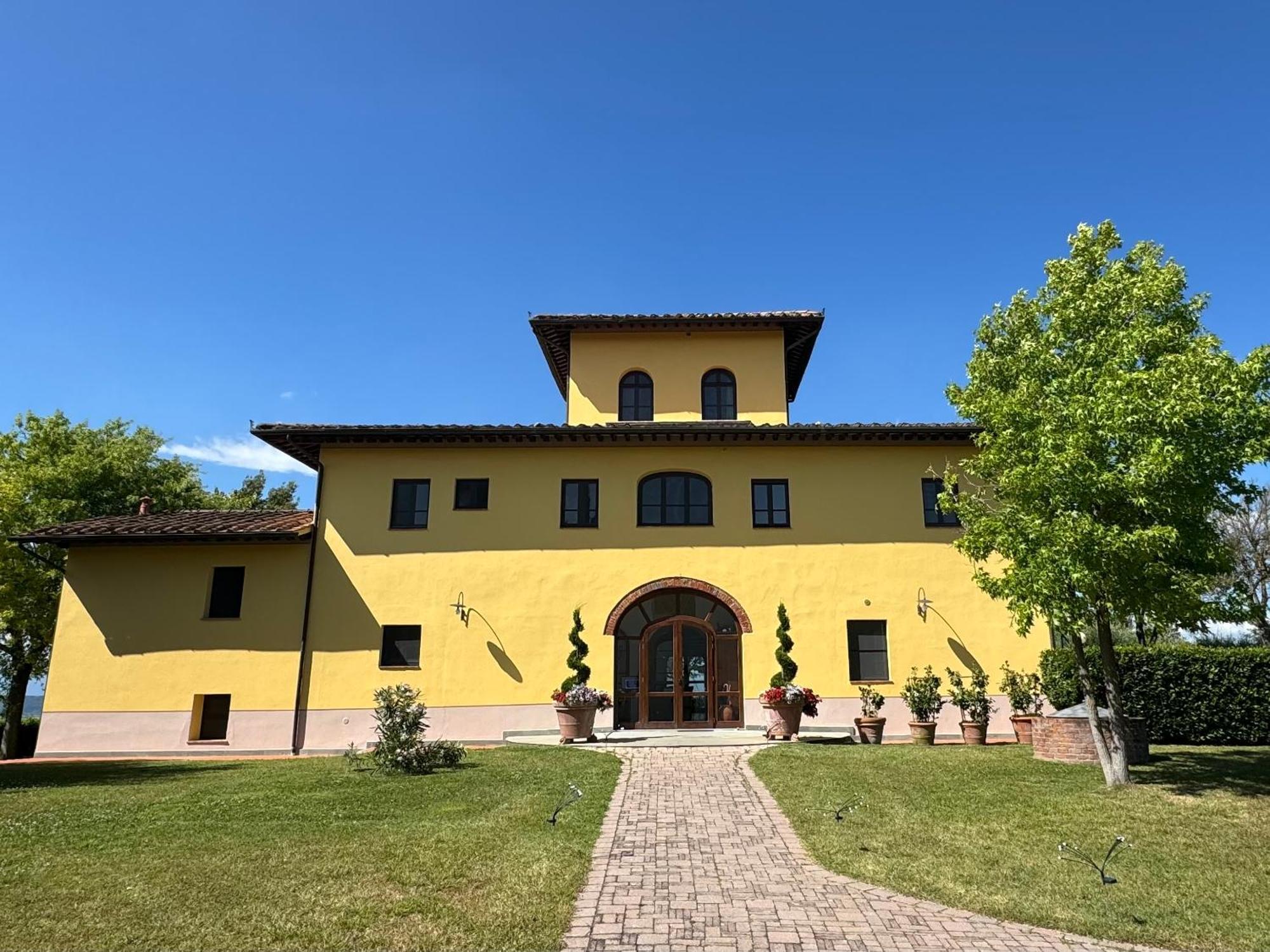 Agriturismo Cascina Cipressa San Romano  Екстериор снимка